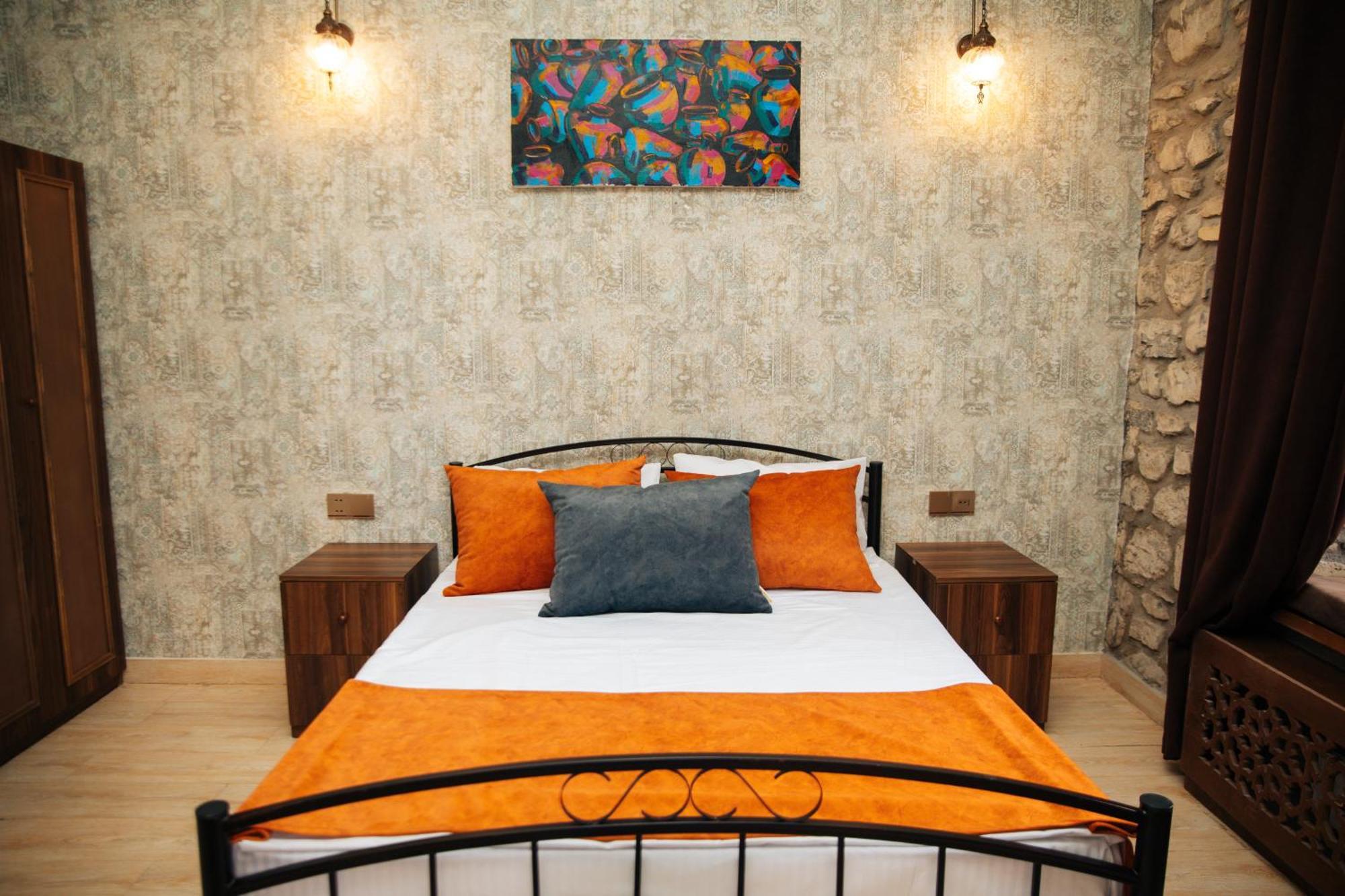 Art Hotel By Abad Guest Şǝki Eksteriør billede